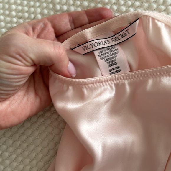 Victoria Secret “Pink Silky Revealing Set” - Picture 4 of 5